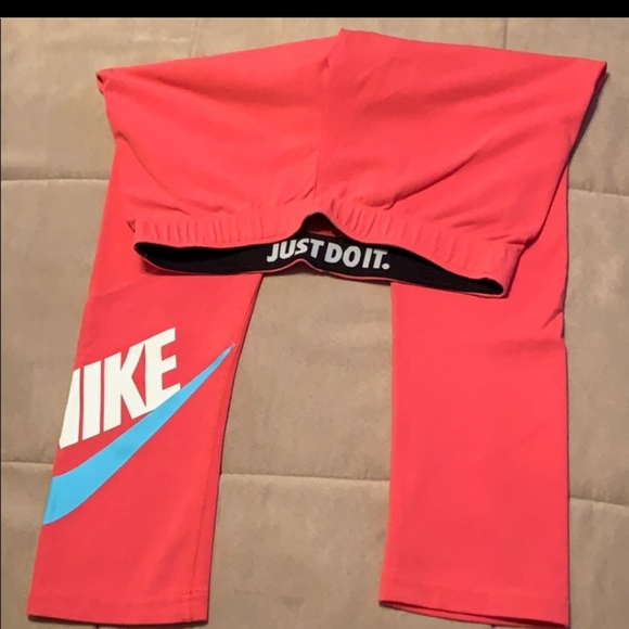 Nike Pants - Nike Dry Fit Legging
